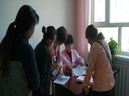 流动人口已婚育龄妇女_双桂社区组织流动人口已婚育龄妇女秋季健康体检(3)