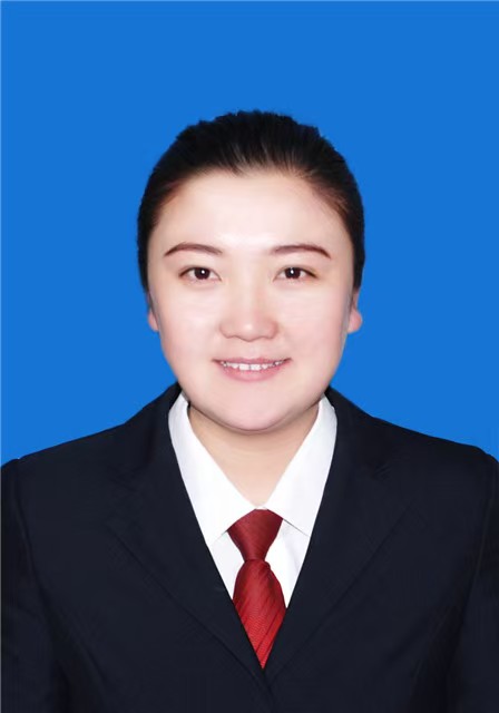 阿丽努尔