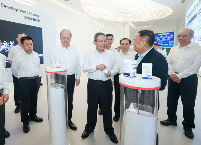 李强在北京调研生物医药产业发展时强调：加大高质量科技供给和政策支持 着力推动生物医药产业提质升级
