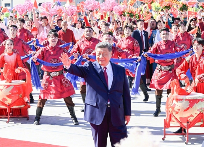 习近平离开新疆返回北京