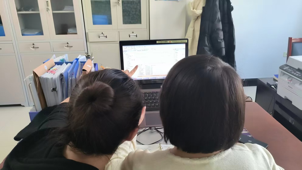 81f1dc094e3439b6a1e4038e608cd6d