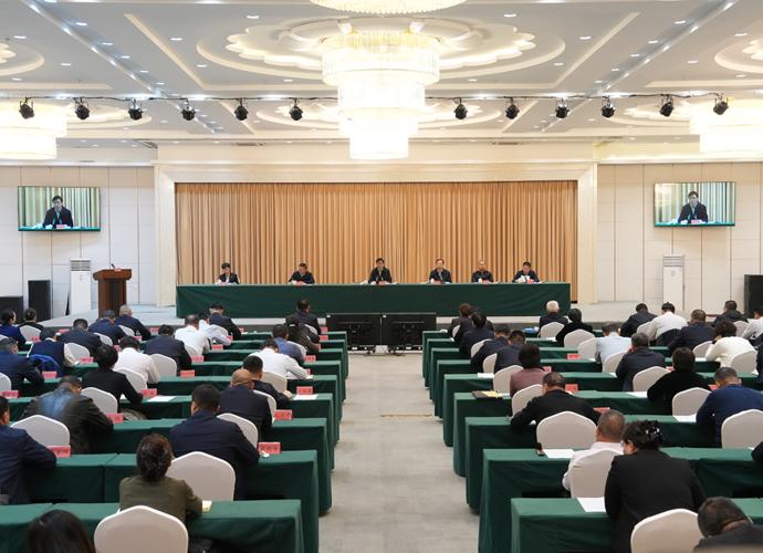 地区社会工作部长会议暨地区信访局长会议召开