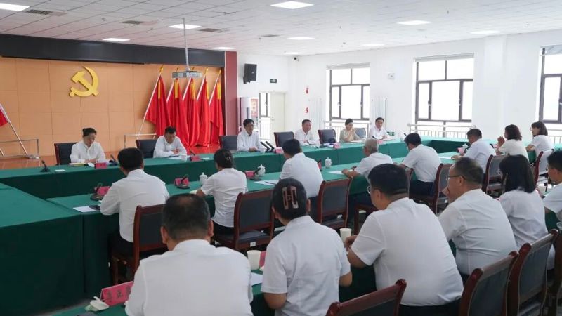 支现伟与塔城职业技术学院新任职干部集体谈话时强调 勇担使命 真抓实干 在新岗位上再创佳绩再立新功